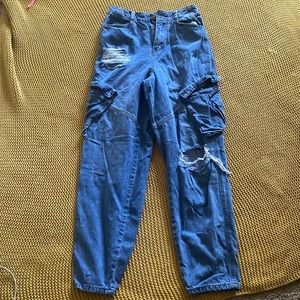 Jean distressed cargos